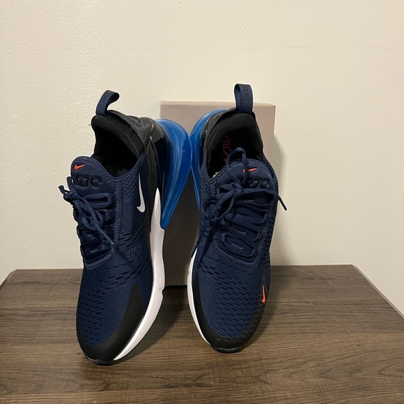 NIKE men blue sneakers /size 12 - Picture 6 of 12